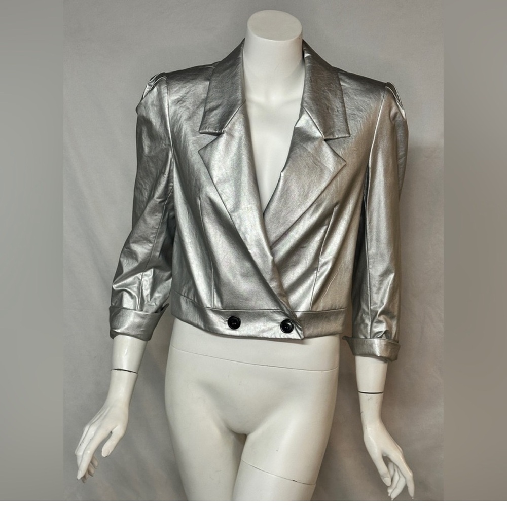 212 Goods cropped silver jacket, like new